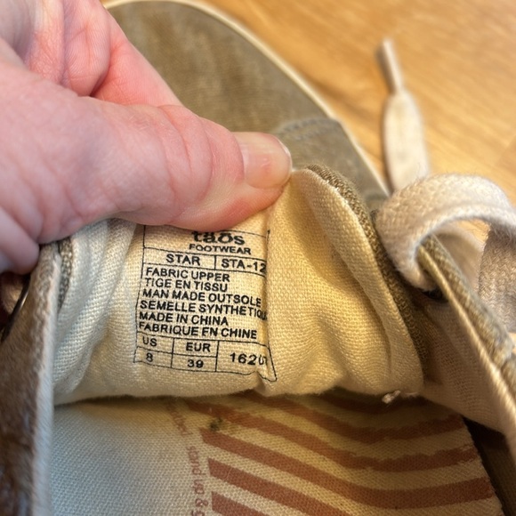 Taos Star Sneakers Khaki Comfort Shoes Size 8 - Picture 8 of 9